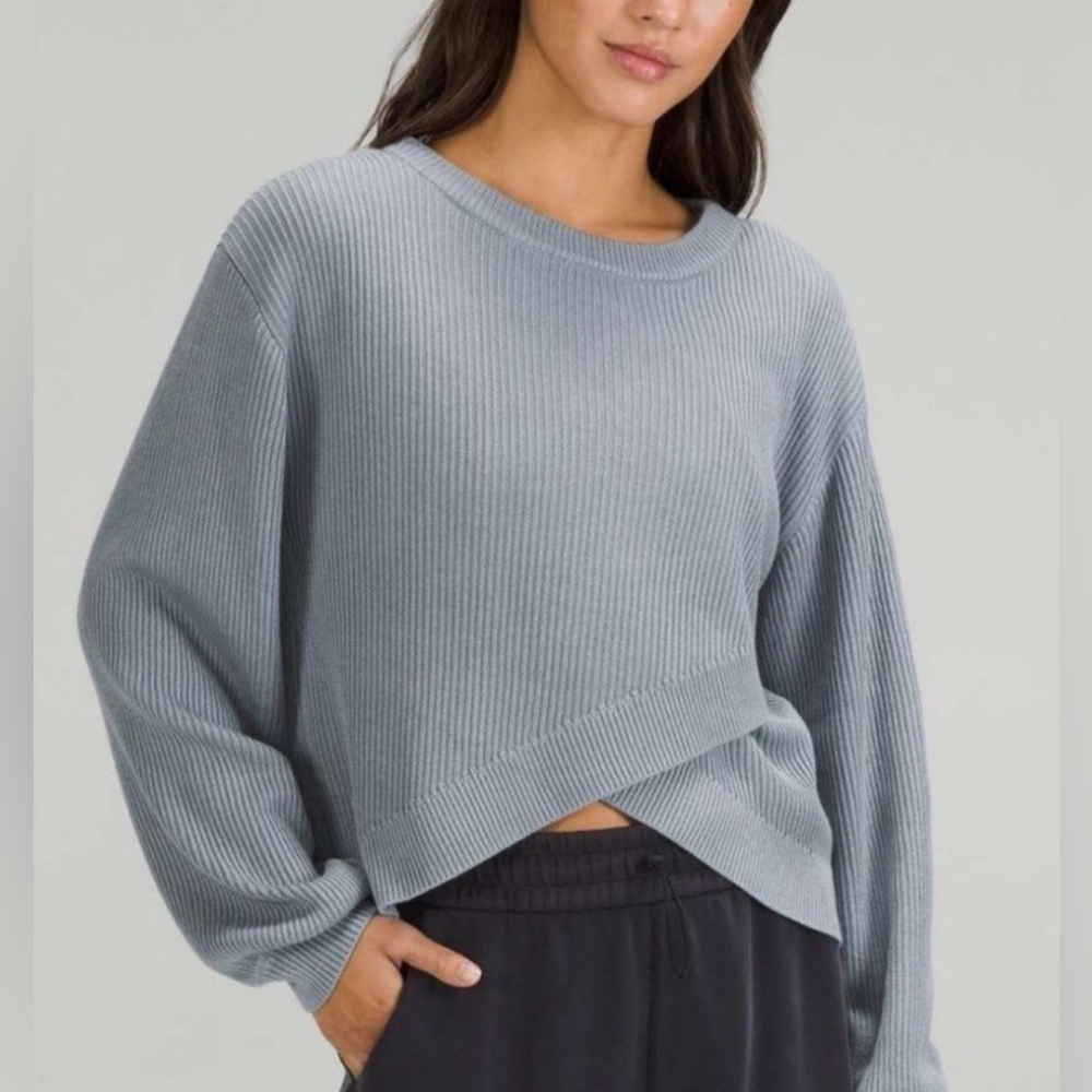 Lululemon Reversible Crossover Sweater Size 10 Blue Cashmere Blend Cozy Athletic